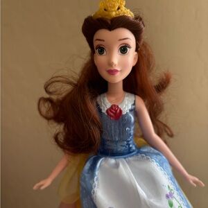 Disney Princess Belle Spin & Switch Doll